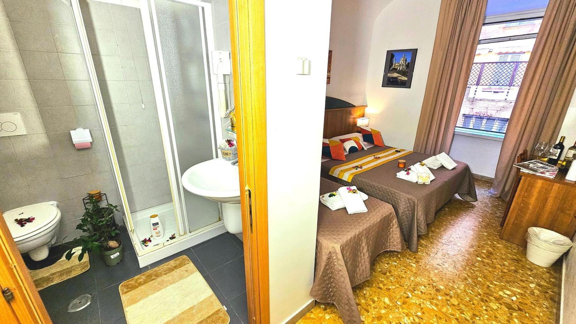 Bed and breakfast A Casa Simpatia Roma - Free Parking If You Book 4 Nights Extérieur photo