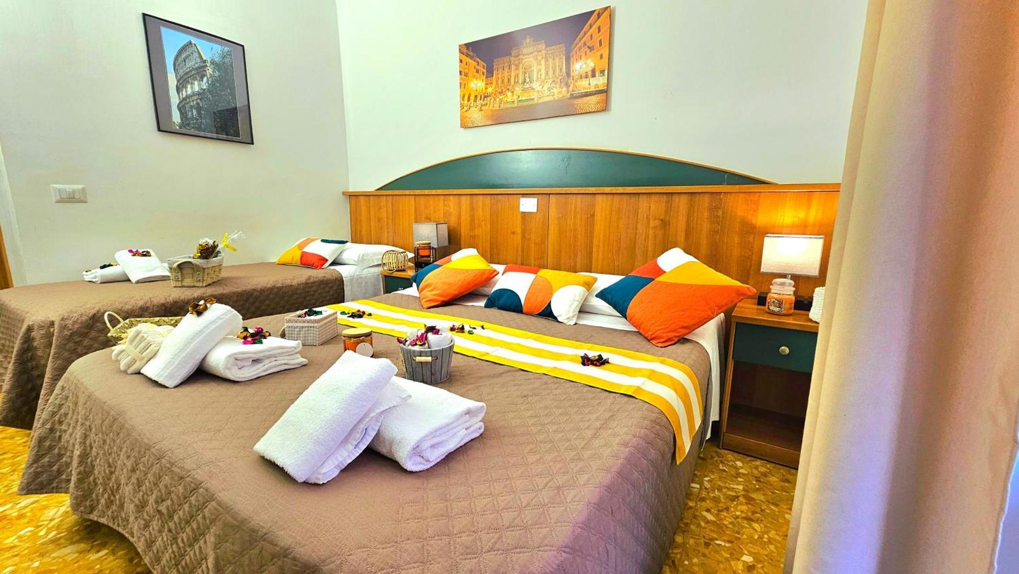 Bed and breakfast A Casa Simpatia Roma - Free Parking If You Book 4 Nights Extérieur photo