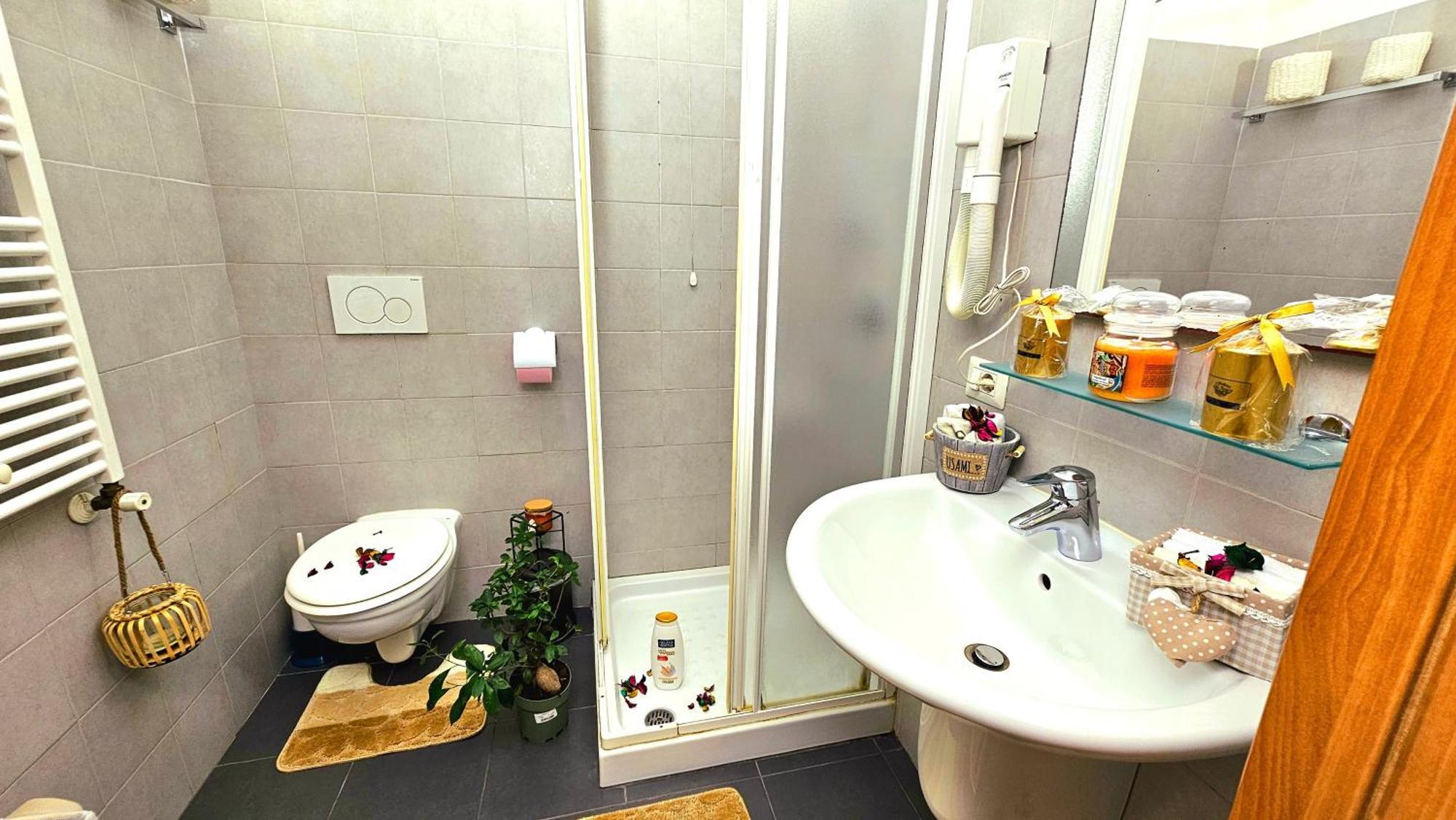 Bed and breakfast A Casa Simpatia Roma - Free Parking If You Book 4 Nights Extérieur photo